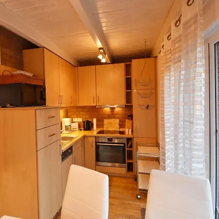 בית נופש In Ostseebad Mit Sauna, Terrasse Und Grill
