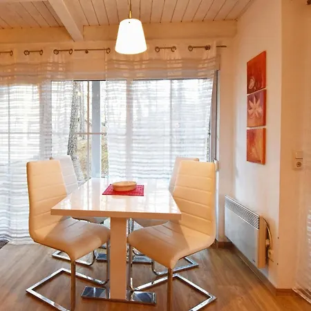 بيت للعطل In Ostseebad Mit Sauna, Terrasse Und Grill بابي